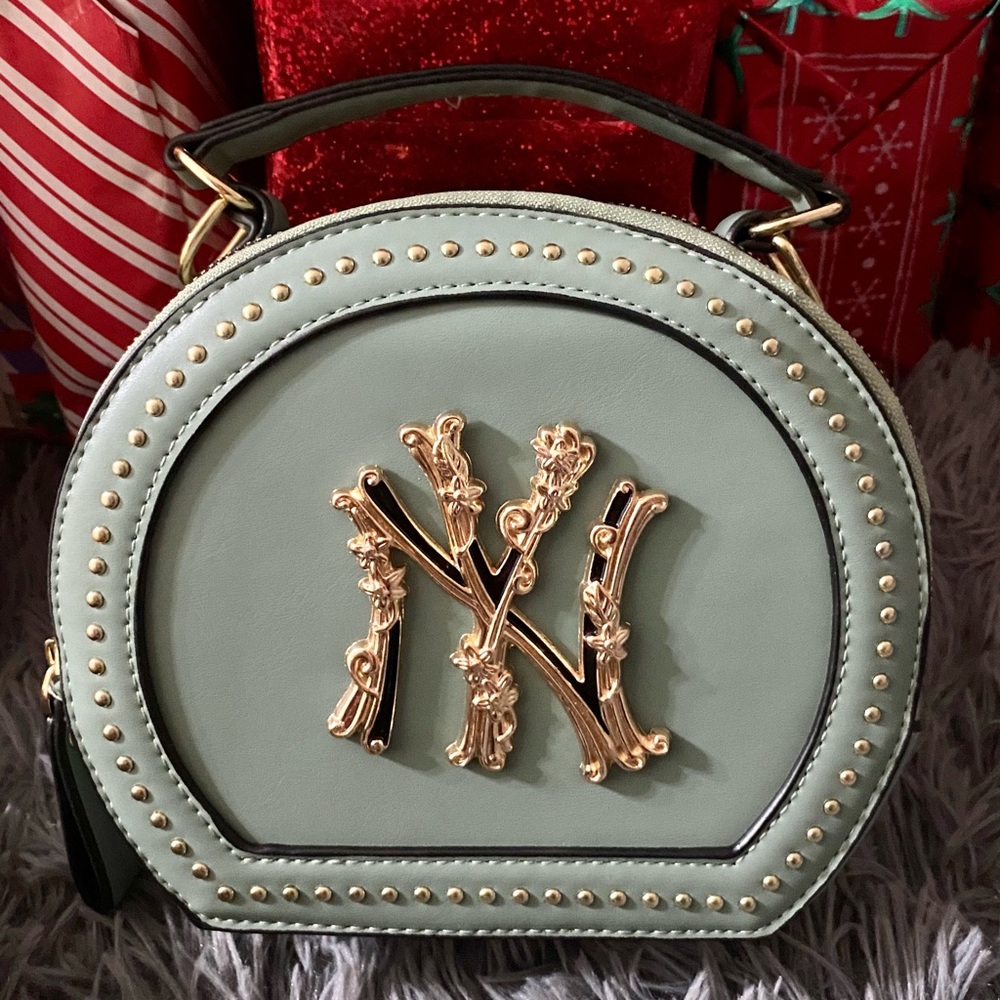 NY TIMES Women Handbags